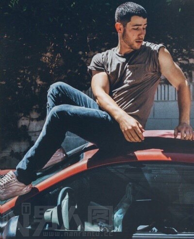 ˹NickJonas