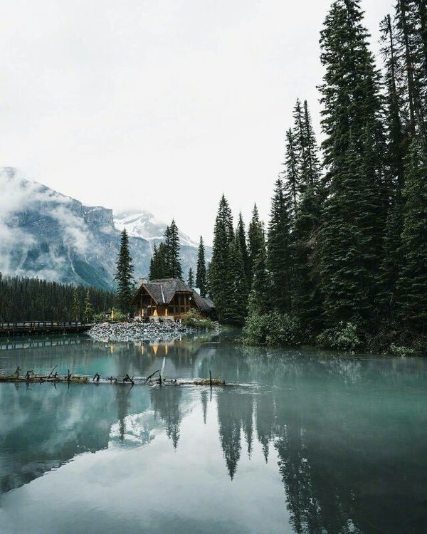 ɽ Moraine Lake 