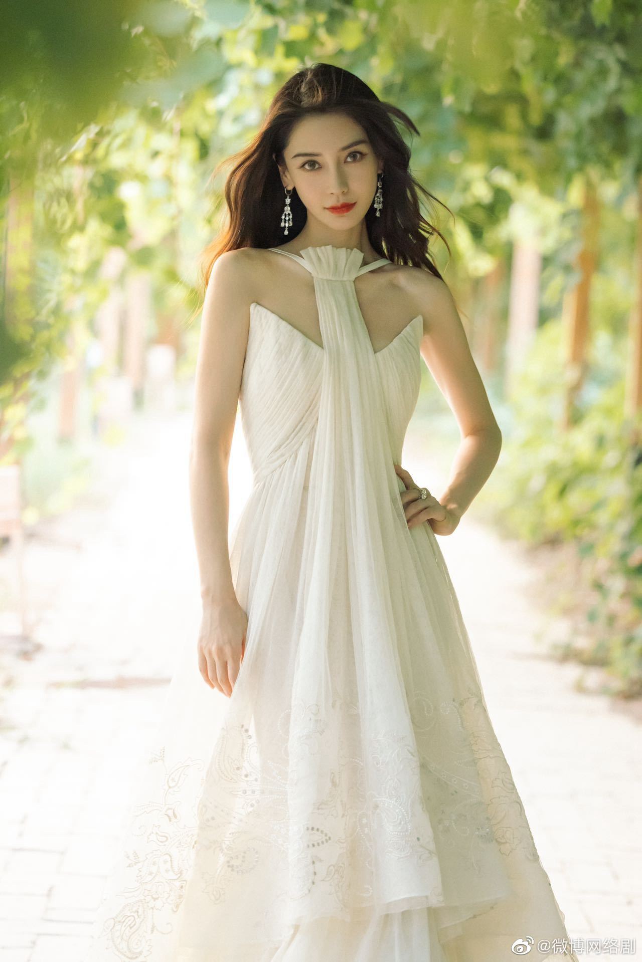 AngelababyͥԺλĴƬŴд