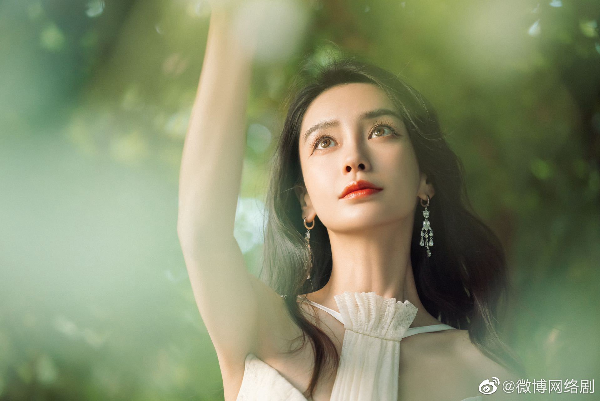 AngelababyͥԺλĴƬŴд